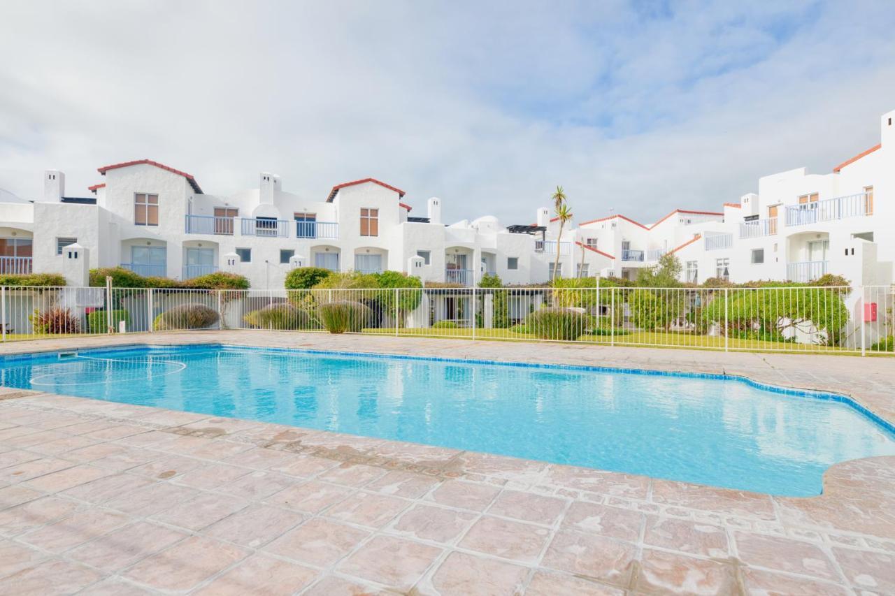 25 The Tides Apartamento Struisbaai Exterior foto